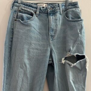 Abercrombie & Fitch High Rise 90s Relaxed Distressed Denim 29 Curve Love